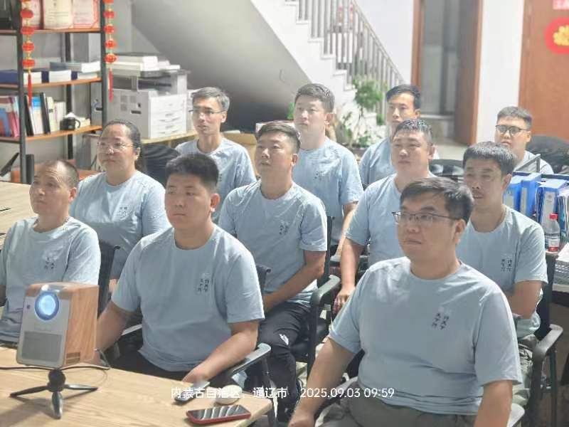 8aeb9f0f847ecc89a192d8f112a6b136.jpg 8aeb9f0f847ecc89a192d8f112a6b136.jpg